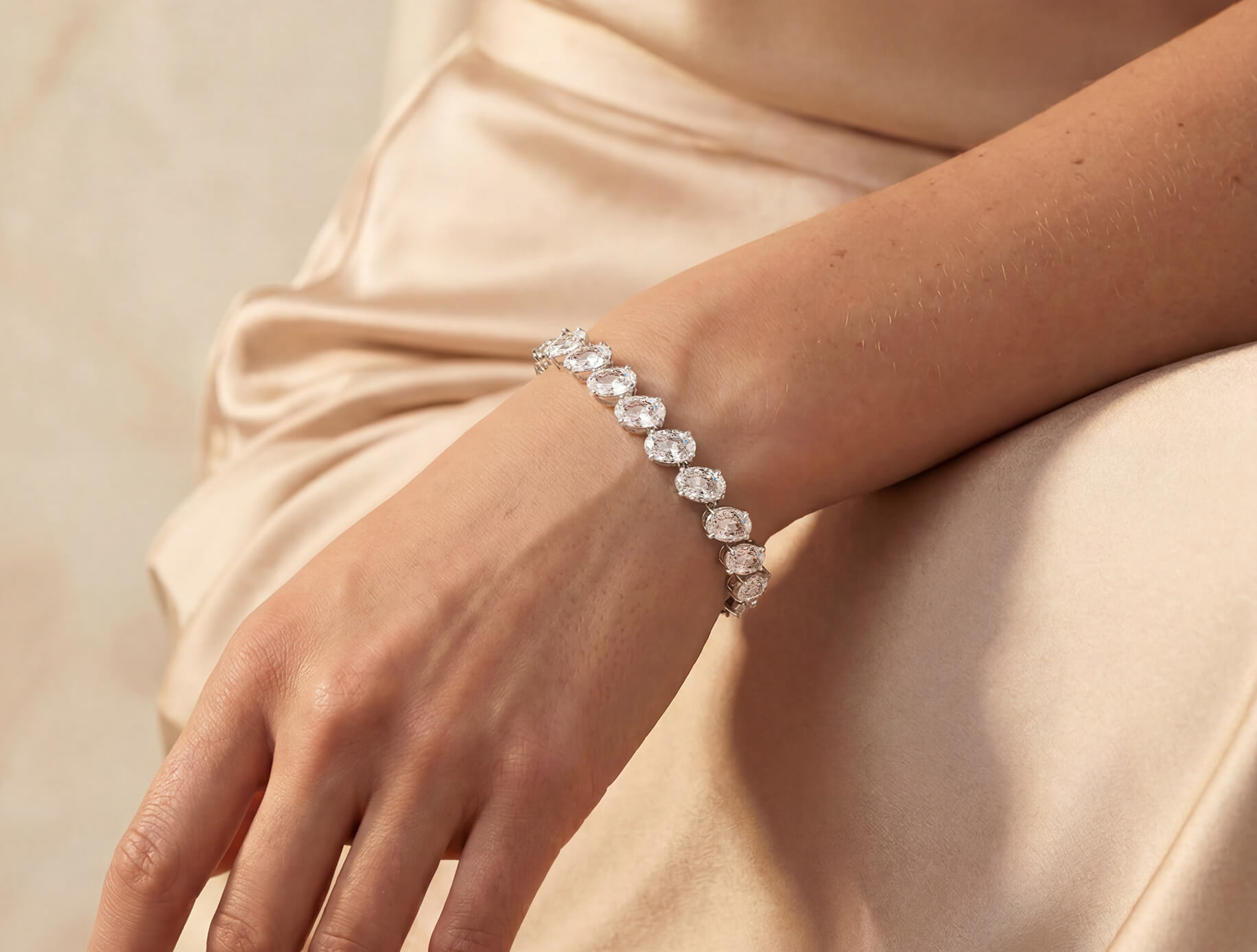 The Navona Oval Bracelet 